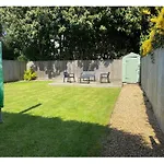 Beautiful Garden Flat In Bournemouth - First Floor