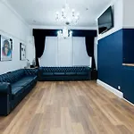 9 Rodney Townhouse