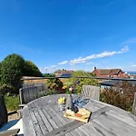 4 Bed In Seaview 87155