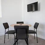 Balmoral Stays - First Floor - Apartment Four