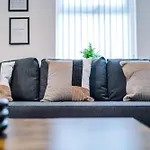 Elegant 3 Bedroom House Sleeps 8