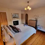 Seaside, Exmouth Centre - Sleeps 6+