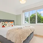 Crossley Apartment - Great Location - Free Parking, Self-Check-In, Fast Wifi, Smart Tv With Netflix By Yoko Property