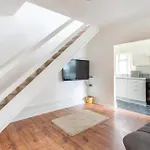 Cheerful Maisonette In The Heart Of Orrell Park