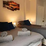Seaside Escape Peaceful 2Br In Picturesque Wales