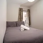 3 Bedroom Central Apartment In Belfast City Centre