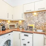 3Bed Traditional Edinburgh Apt