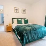 Yss Clifford Beach House