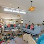 4 Bed In Appledore 92041