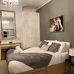 Redcar - Seafront, 6 Bedrooms, Short Stays