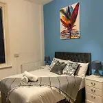 Redcar - Seafront, 6 Bedrooms, Short Stays