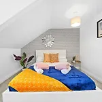 Cosy Apartment In Plymouth - Sleeps 4