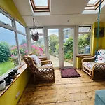Cozy Single Room With Beautiful Views