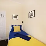 Beatles Themed Spacious 5 Bedrooms Terraced House