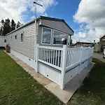 8 Berth 3 Bed Pg4 Palm Grove Ch And Dg