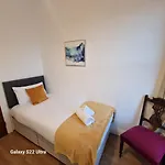 5 Bed Plymouth Home-Free Parking - Close To City Centre