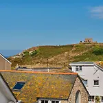 No.1 Porthgwidden Studios