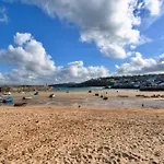 Finest Retreats - No 6 Porthgwidden