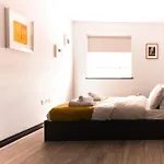 The Seaview Apartment - Margate Beach - By Goldex Coastal Breaks