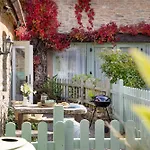 Daisy Cottage