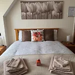 The Singlecote Hotel