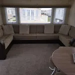 Pg69 Golden Palm 8 Berth Caravan With Decking