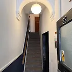Second Floor 3 Bedroom Flat In The Town Centre