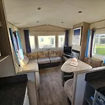 2 Bed Caravan Leanne Centeal Heated