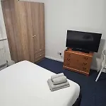 Queens Place - Rooms