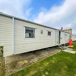 Lovely 6 Berth Caravan For Hire At Naze Marine Park In Essex Ref 17316Bw