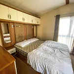 Great Caravan With Decking Southview Holiday Park In Skegness Ref 33183V