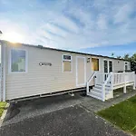 8 Berth, Dog Friendly Caravan At Haven Caister In Norfolk Ref 30031B