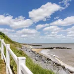 Luxury Lodge With Stunning Sea Views At Hopton Haven Park Ref 80055S