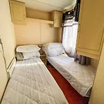 8 Berth Caravan For Hire At St Osyth Beach Holiday Park Ref 28012Hv