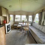 Lovely 8 Berth Caravan At Southview Park Nearby Skegness Ref 33009V