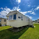Brilliant 8 Berth Caravan At Reighton Sands Holiday Park, Haven Ref 61053Rc