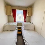 Fantastic 6 Berth Caravan At Haven Skegness Holiday Park Ref 88028Hr