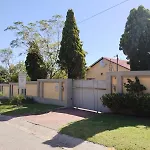 Tokelo Guesthouse Emalahleni