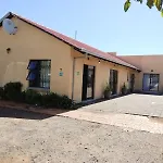 Tokelo Guesthouse Emalahleni