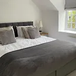 Willowbrook Cottage