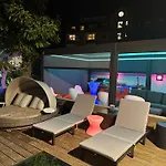 Ashbys Deluxe Studios With Spa Included
