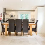 Luxurious 4 Bedroom New England Style Villa - Trewhiddle Villa 18