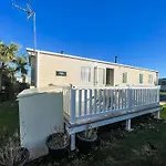 Great 8 Berth Caravan For Hire At Seawick Holiday Park In Essex Ref 27227Sw