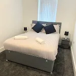 Stylish 4-Bedroom Retreat, Perfect For Groups