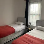 Twin Room - Botanic, Belfast