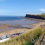Victorian Beach House In Saltburn By The Sea