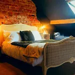 Harbourside Retreat