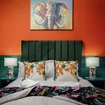 The Retro Den By Sasco