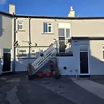 Links Lets Room Only