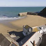 Cliff Cottage